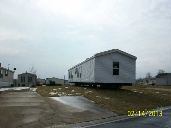 4144 Royal Oak, Burton, MI 48519 