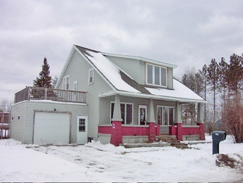 745 John St, Kingsford, MI 49802 