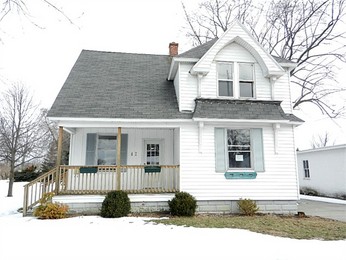 47 E Mckinley Ave, Zeeland, MI 49464 