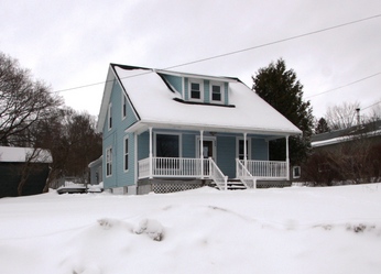 286 E Truckey St, Saint Ignace, MI 49781 