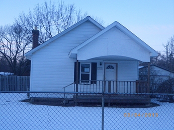 1039 Parkwood Ave, Ypsilanti, MI 48198 