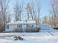 1911 Herman St, Owosso, MI 48867 