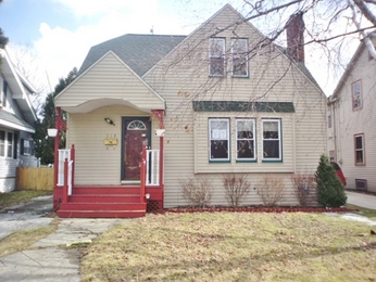 218 Wylie St, Saginaw, MI 48602 