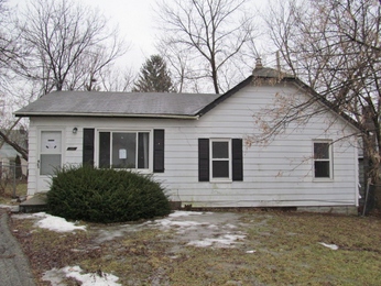 744 Bigham St, Pontiac, MI 48342 