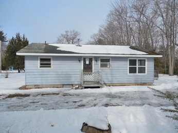 6764 Woodlea Rd, Oscoda, MI 48750 