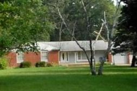 22048 Rougewood Dr, Southfield, MI 48034 