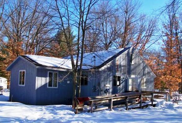381 N Moss Rd, Wellston, MI 49689 