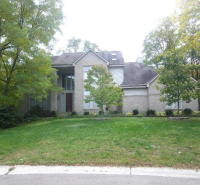 29508 Kenloch Drive, Farmington Hills, MI 48331 