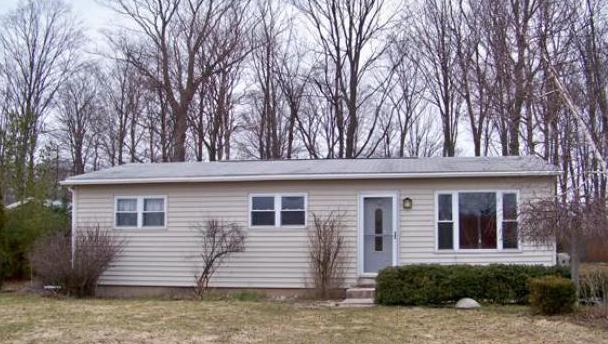 5792 Vance Rd, Grawn, MI 49637 