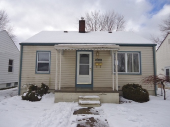 28735 Barton St, Garden City, MI 48135 