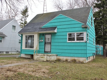 5901 Glenn St, Flint, MI 48505 