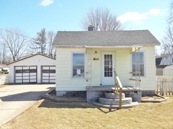 122 East Hosmer St, Saint Charles, MI 48655 