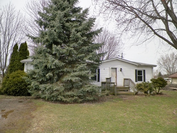 1920 Haverhill Dr, Lapeer, MI 48446 