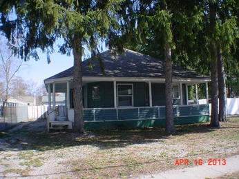 1406 W Pine St, Midland, MI 48640 