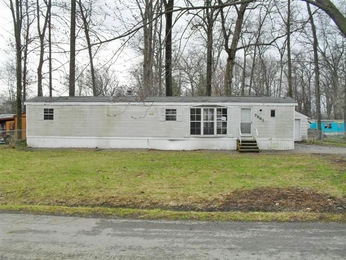 7983 Ivan Dr, Parma, MI 49269 