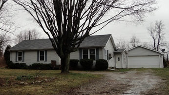 67096 County Rd 372, Hartford, MI 49057 