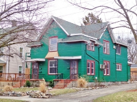 910/912 Eureka St, Lansing, MI 48912 