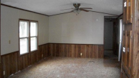 40 Armstrong Ave., Flushing, MI 48433 