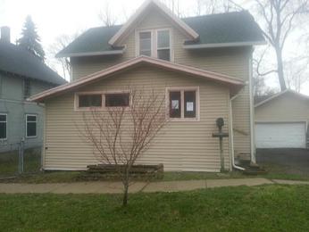 112 E Stoddard St, Charlotte, MI 48813 