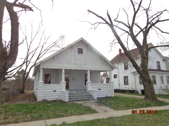 25 James St, Battle Creek, MI 49014 