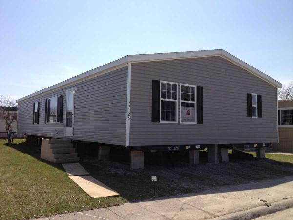 17126 Easterbridge #209, Macomb, MI 48044 