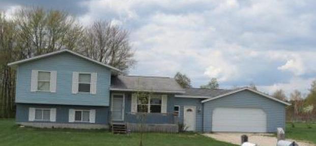 2172 South Sara, Lake City, MI 49651 