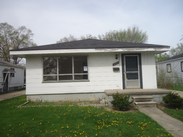 5701 Faust Ave, Detroit, MI 48228 
