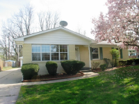 909 Legrand Dr, Lansing, MI 48910 