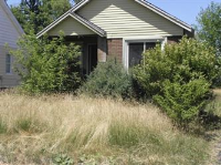 392 Ditmar Ave, Pontiac, MI 48341 