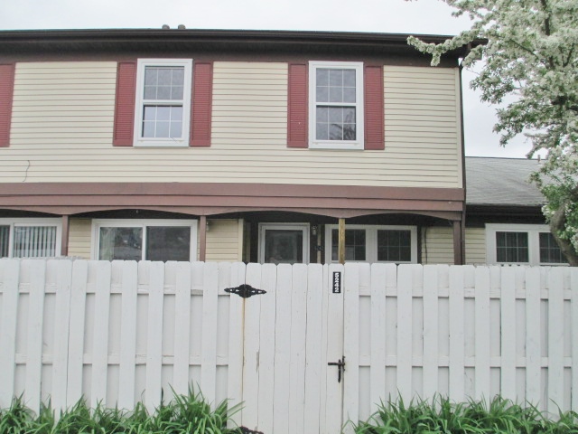 5242 Schooner Cove Blvd #11, Ypsilanti, MI 48197 