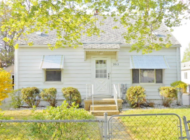 2613 Nebraska Ave, Flint, MI 48506 