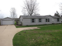 58961 Klumbis Rd, Dowagiac, MI 49047 