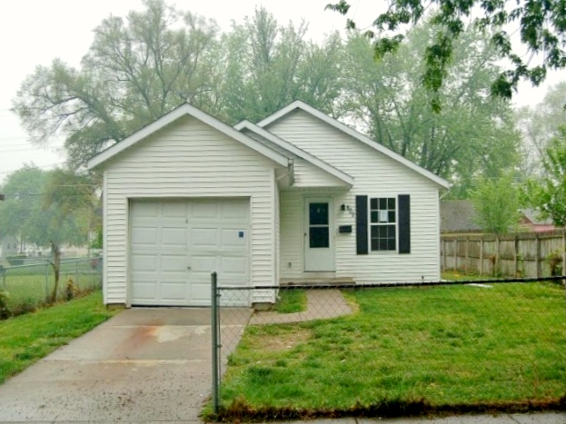802 E Vineyard, Benton Harbor, MI 49022 