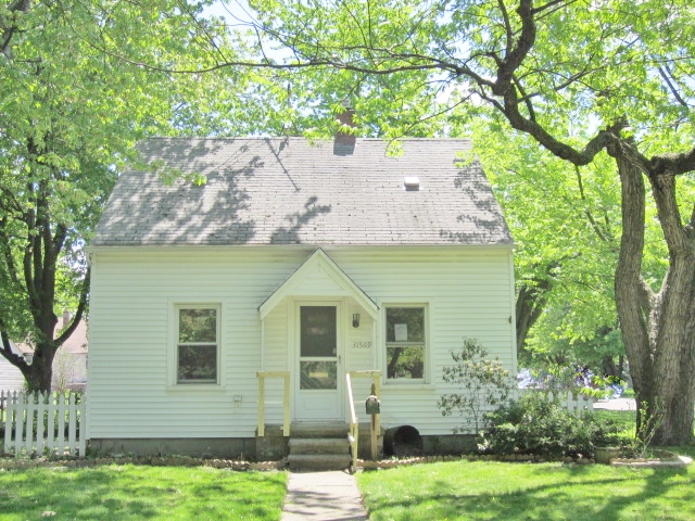 31569 James St, Garden City, MI 48135 