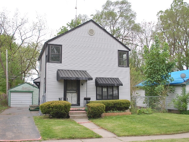 327 W Dayton St, Flint, MI 48505 