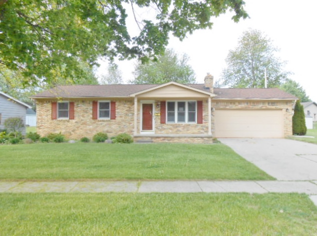 525 Autumn Dr, Flushing, MI 48433 