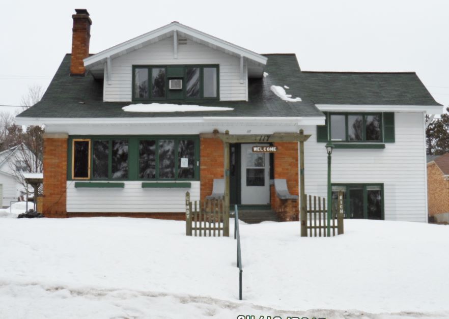 117 7th N Ave, Iron River, MI 49935 