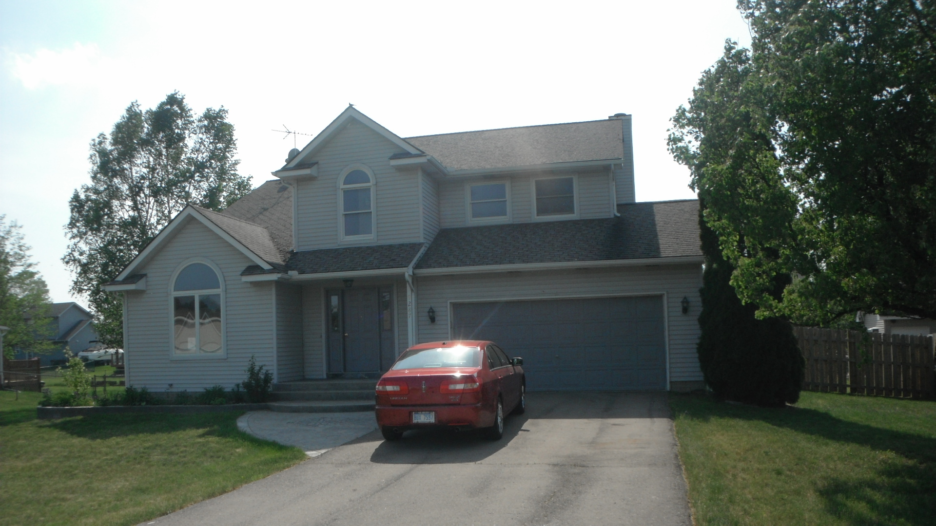 9287 Sand Pointe Dr, Whitmore Lake, MI 48189 