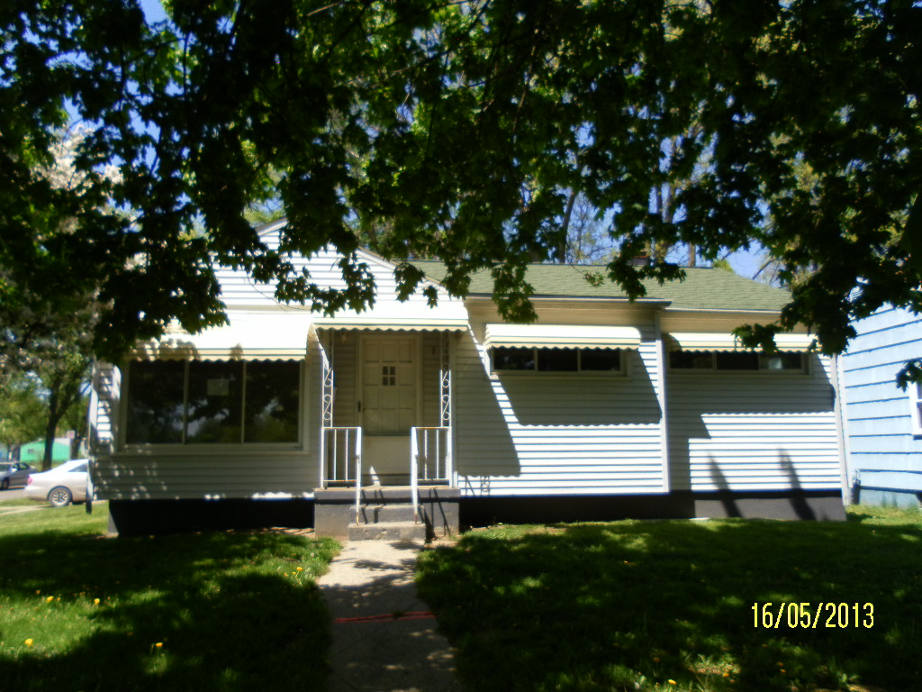 3701 Delaware Ave, Flint, MI 48506 