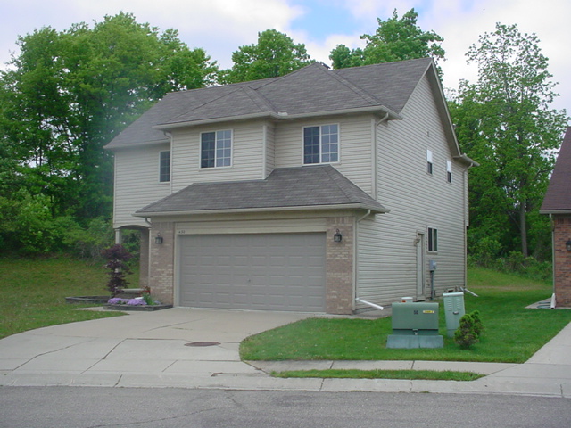 430 Converse Ct, Lake Orion, MI 48362 