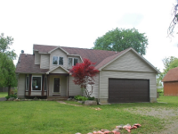 11415 Delmar Dr, Fenton, MI 48430 