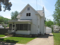 214 Bates St, Jackson, MI 49202 