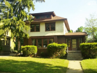 738 Oakridge Dr, Jackson, MI 49203 