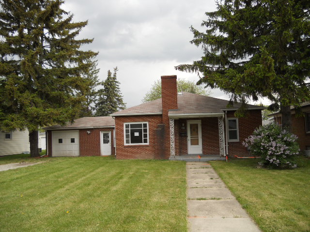 732 Evergreen Ln, Saginaw, MI 48604 