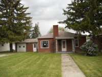 732 Evergreen Ln, Saginaw, MI 48604 