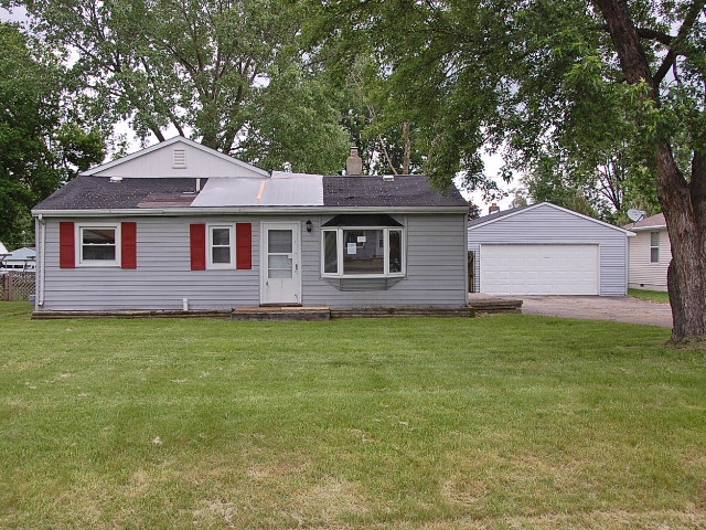 4495 Marlborough Dr, Flint, MI 48506 