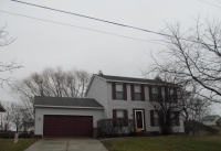53 Chapman St, Pontiac, MI 48341 
