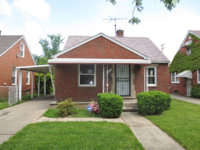 16053 Carlisle St, Detroit, MI 48205 