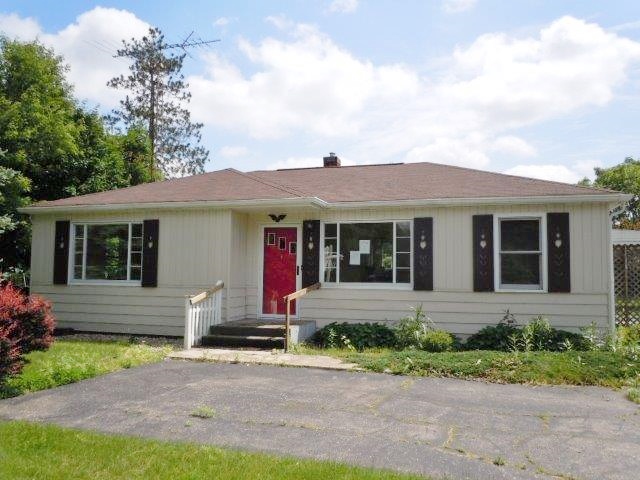 1718 Bowers Rd, Lapeer, MI 48446 