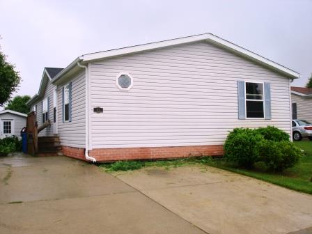 83 Edgewood Lane, Lot 118, Lapeer, MI 48446 